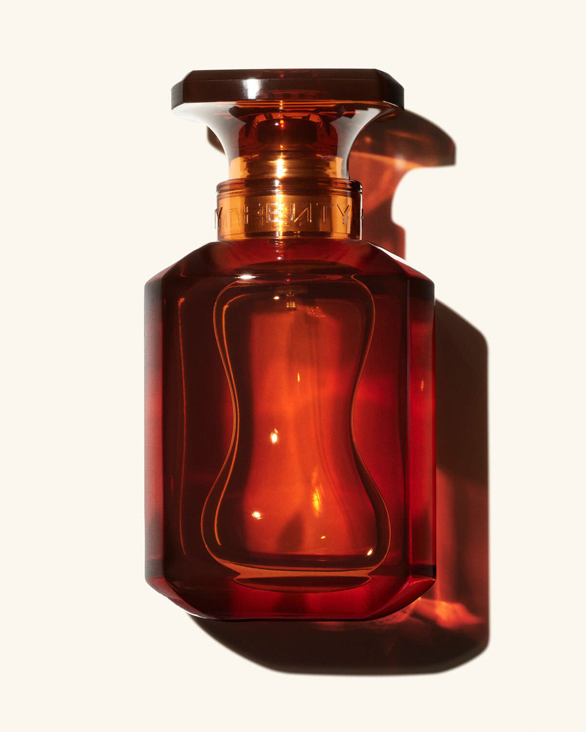 2021_03_Fenty_Bottle_20052_02_OnWhite_FINAL_72dpi_1200x1500_1.jpg Fenty Eau de Parfum - Image 1