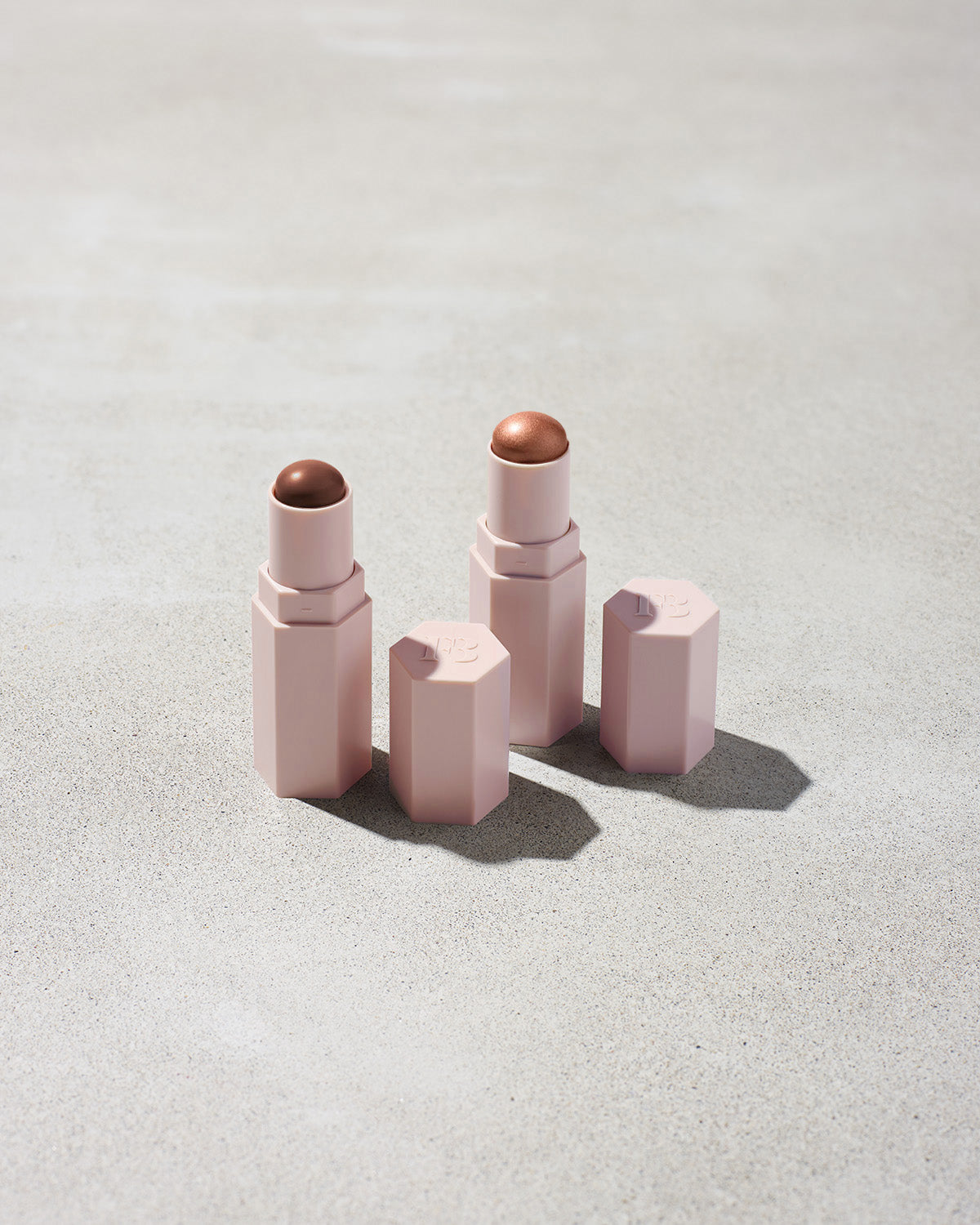 F23_T2PRODUCT_TARGET_MATCH_STIX_DUO_NOBOX_ESPRESSO_SINAMON_1200X1500_24db0674-e8cd-448f-8a03-20831c61d4c8.jpg Mini Match Stix Duo Contour + Highlighter Set - Medium Deep - Image 1