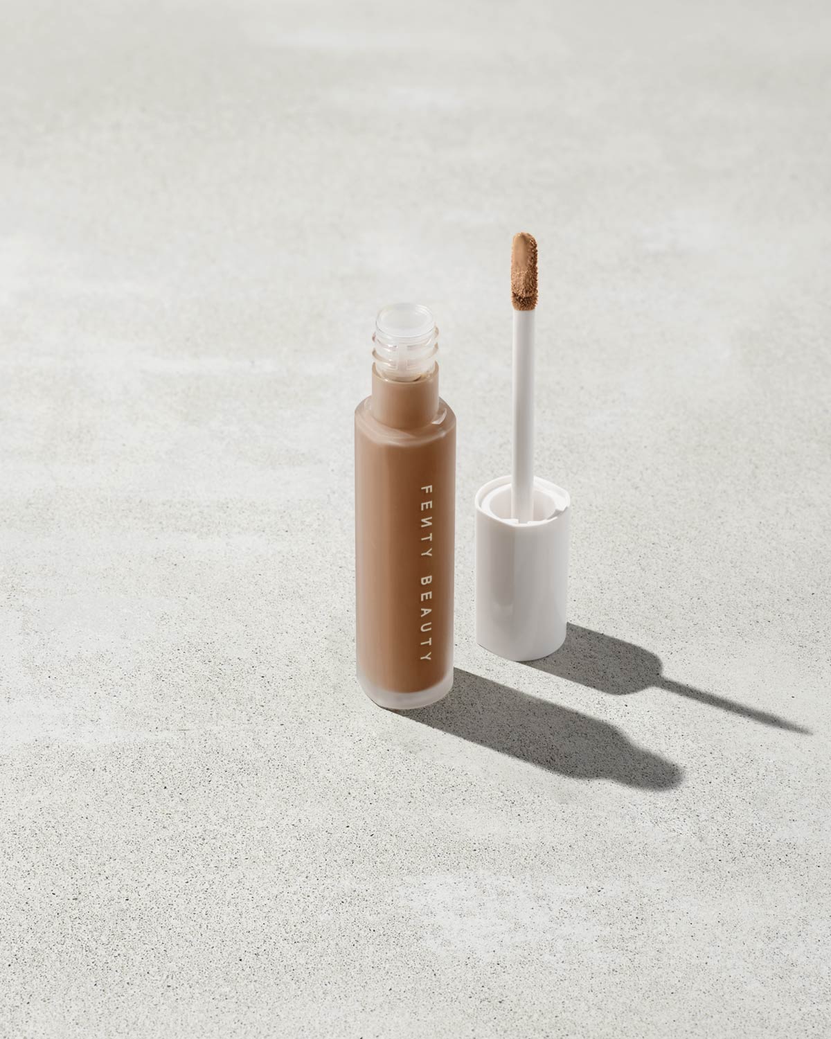 FB30010_FB1380_alt1.jpg Pro Filt'r Instant Retouch Concealer - #380 - Image 1