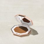 Cheeks Out Freestyle Cream Bronzer - Teddy