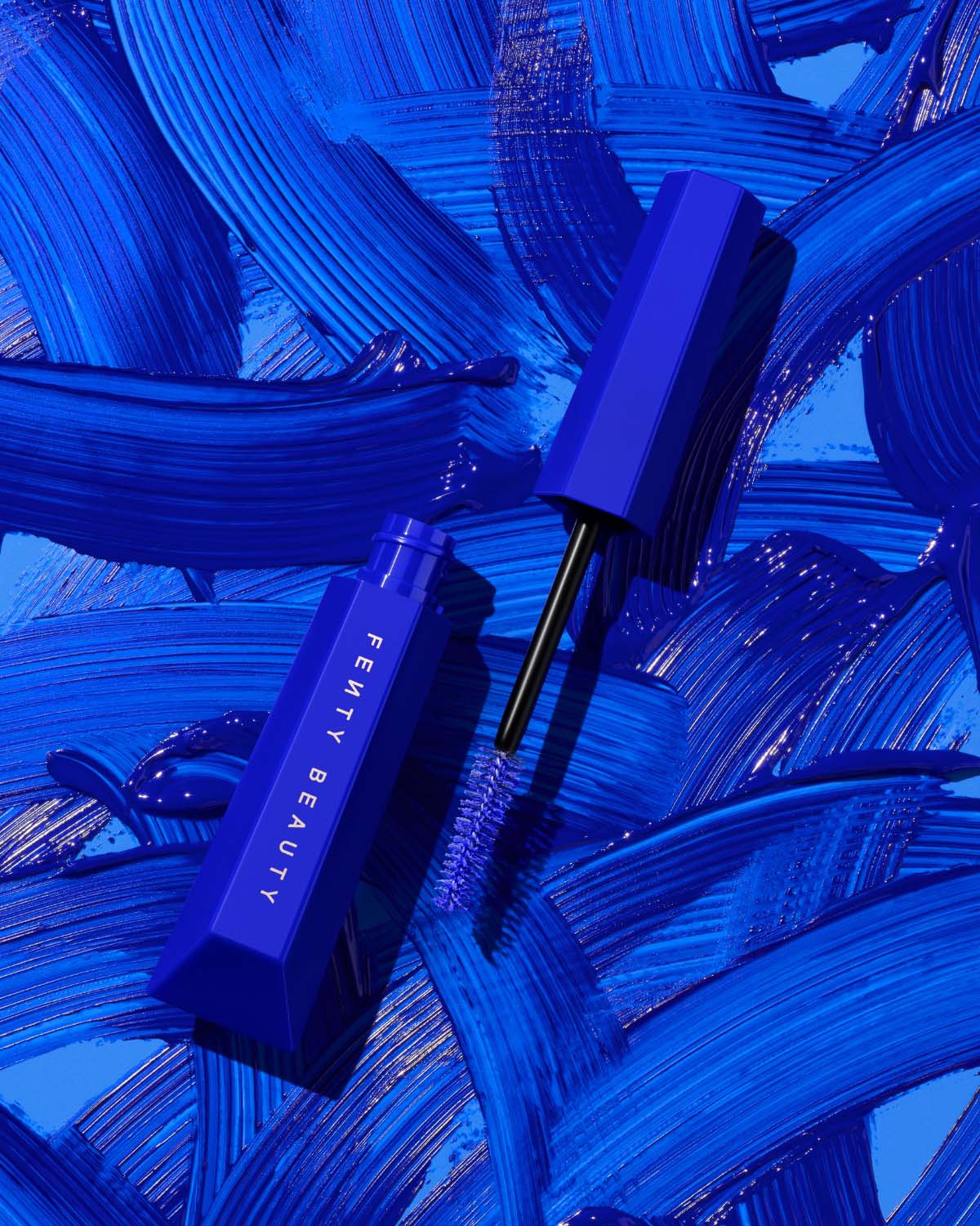 Hella Thicc Volumizing Mascara - Elec'Trip Blue - Image 3