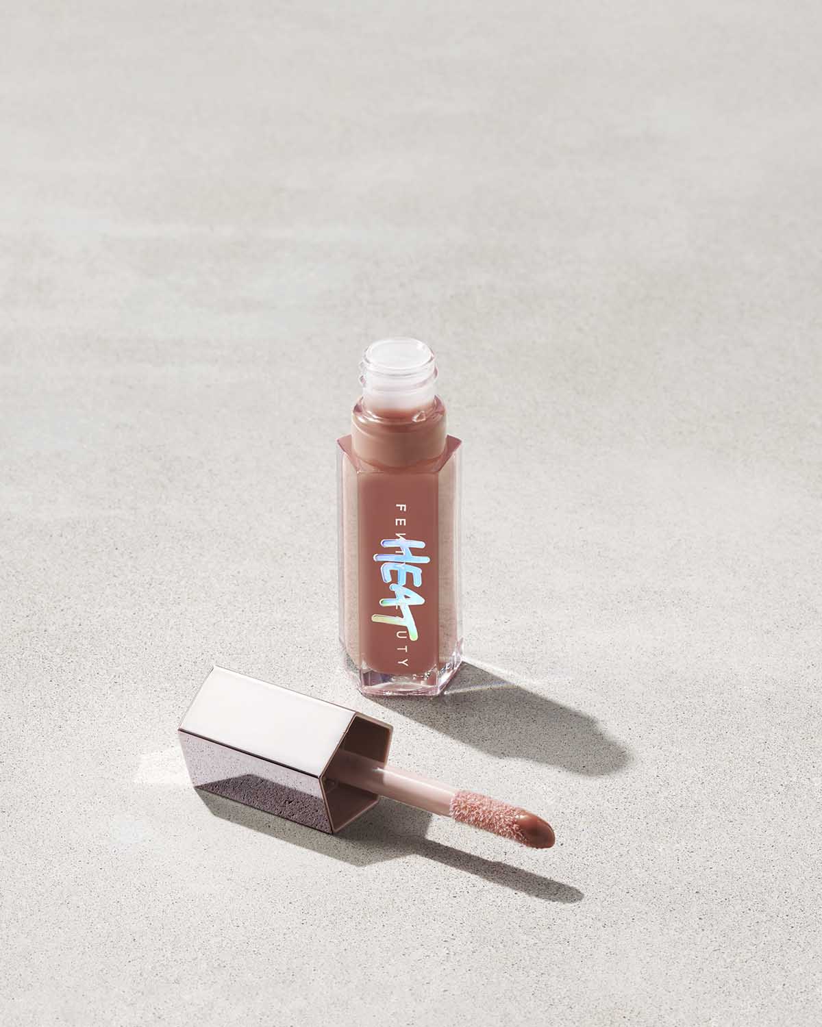 Gloss Bomb Heat Universal Lip Luminizer + Plumper - Fenty Glow Heat - Image 15