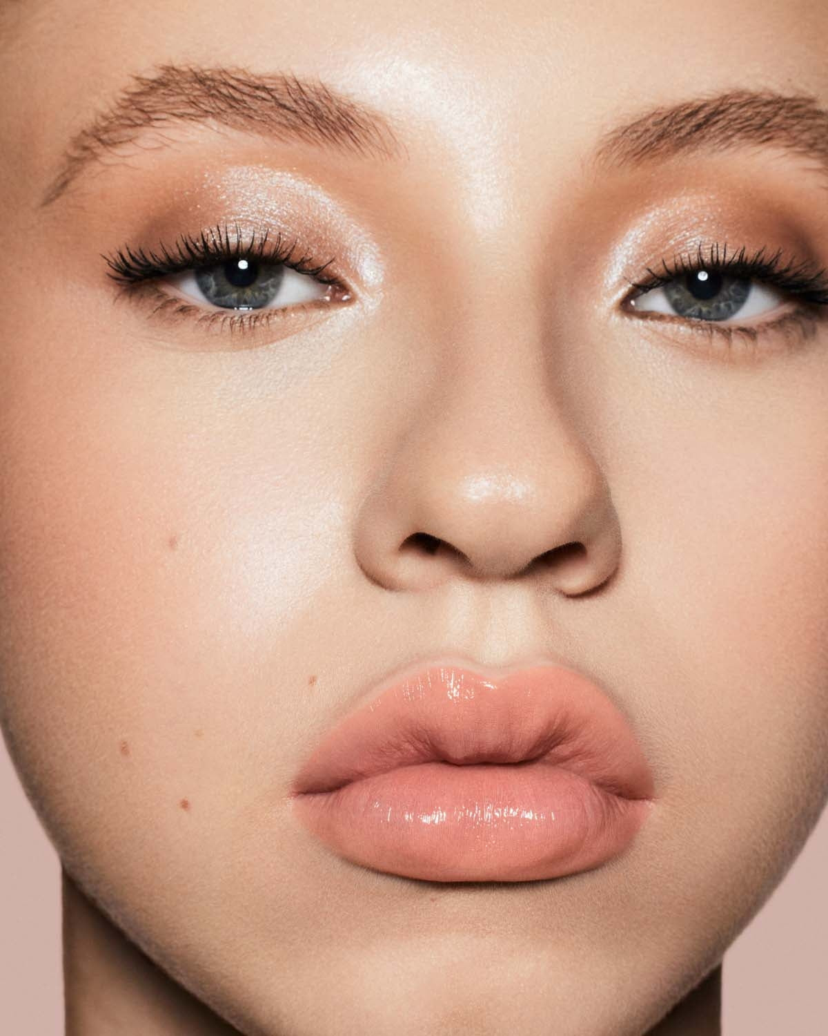 Gloss Bomb Stix High-Shine Gloss Stick - Two'Lip Kiss - Image 2