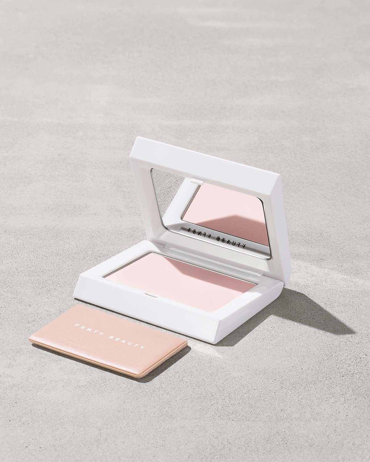 FB_SMR25_T2PRODUCT_ECOMM_BRIGHTFIX_COMPACT_REFILL_ROSE-QUARTZ_1200x1500_72DPI.jpg Bright Fix Instant Brightening + Blurring Powder - Rose Quartz - Image 1