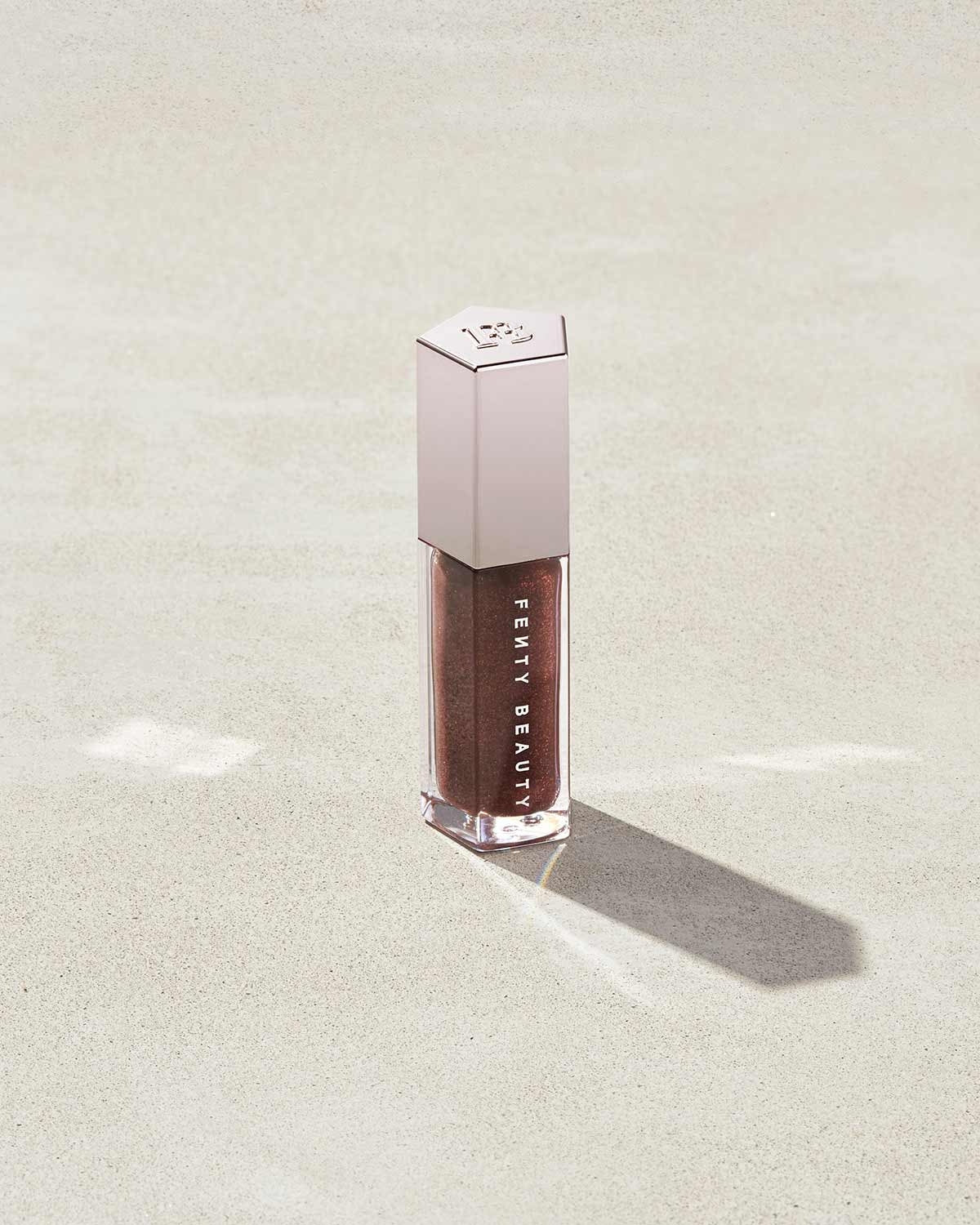 FB_SPR20_II_T2PRODUCT_CONCRETE_GLOSS_BOMB_UNIV_LUMINIZER_CLOSED_HOTCHOCOLIT_CLOSED_1200x1500_2ccee84f-60bc-41b9-aedb-7542c79adecf.jpg Gloss Bomb Universal Lip Luminizer - Hot Chocolit - Image 1