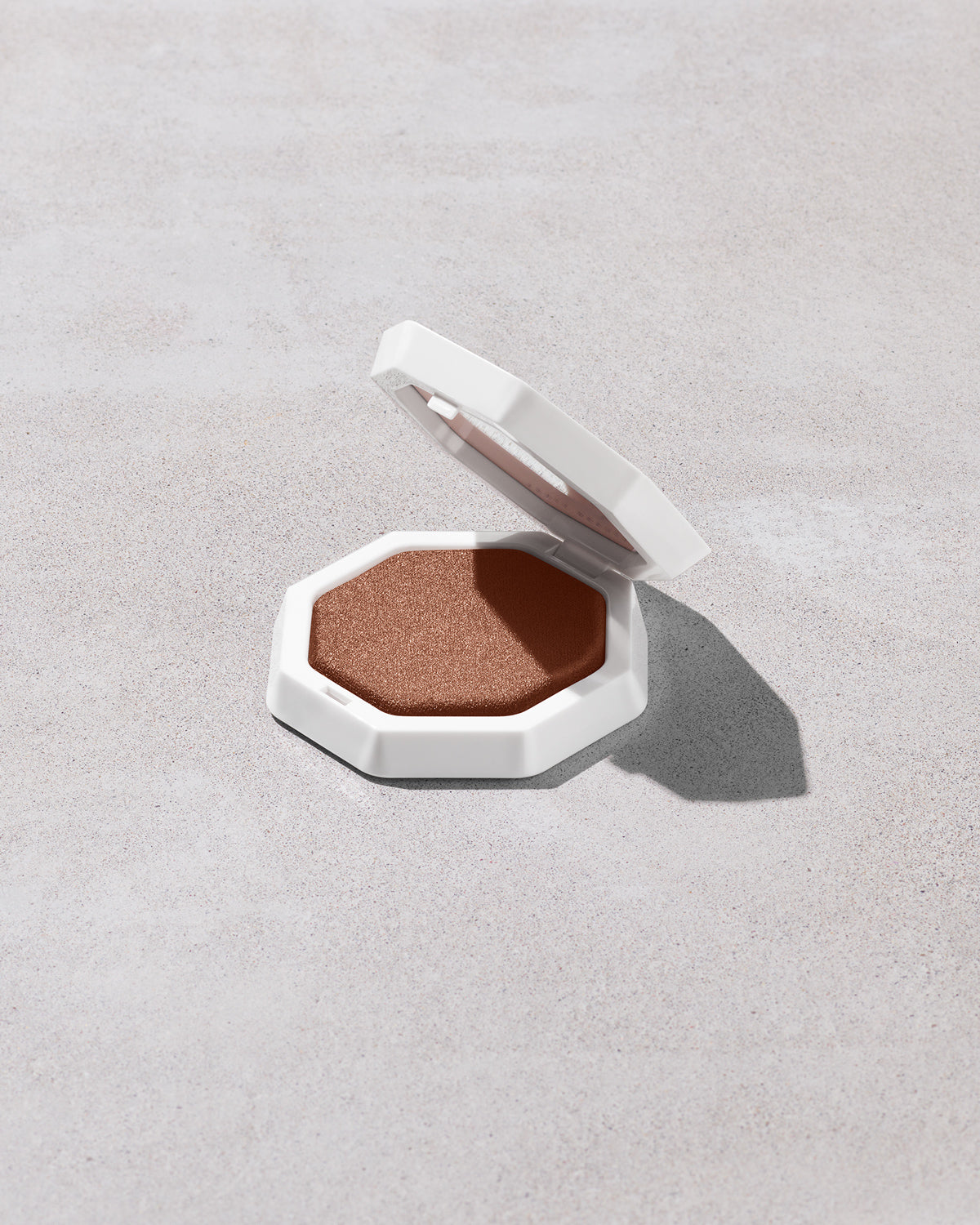 FB_SPR24_T2PRODUCT_ECOMM_DEMIGLOW_HIGHLIGHTER_JAVA_JITTRS_002_sRGB72.jpg Demi'glow Light-Diffusing Highlighter - Java Jitt'rs - Image 1