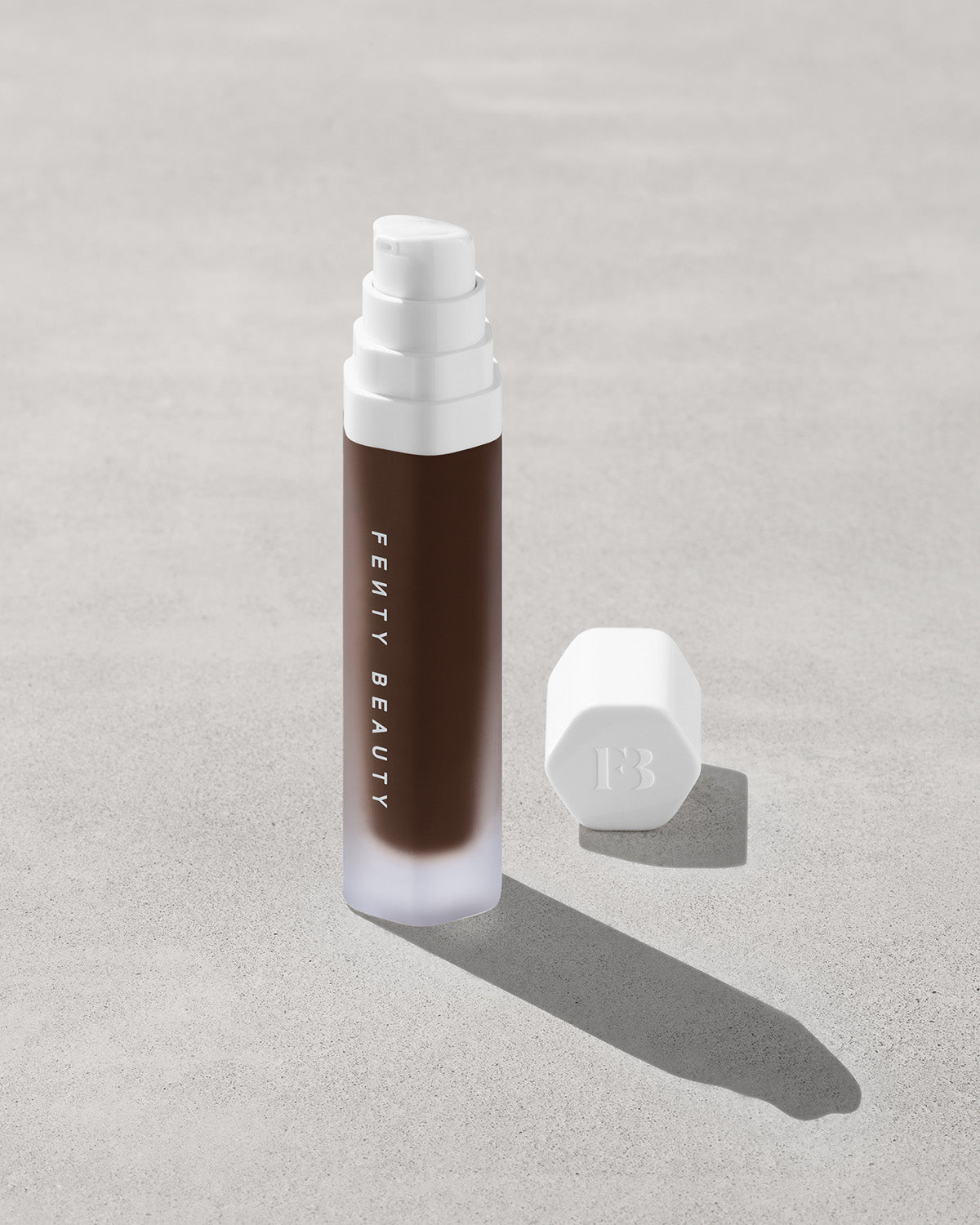 Soft'lit Naturally Luminous Longwear Foundation - 498 - Image 1
