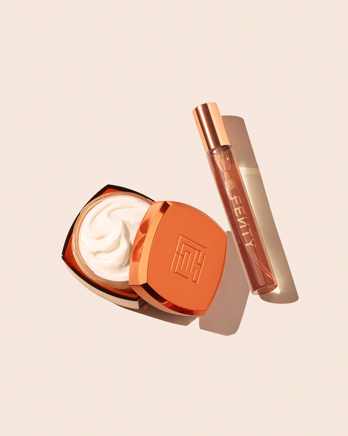 FF1109300_-_LE_LAUNCH-_FF_TRAVEL_EDP_MINI_BODY_CREME_SET_020626_PDP_HERO.jpg Fenty Eau De Parfum Travel Spray + Mini Body Cr-me Set - Image 1