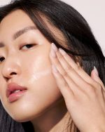 Hydra Vizor Invisible Moisturizer Broad Spectrum SPF 30 Sunscreen with Niacinamide + Kalahari Melon - Image 9
